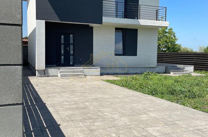 Vila individuala mutare imediata 300mp teren  Allegria  P+1+Pod anunturi imobiliare Bucuresti