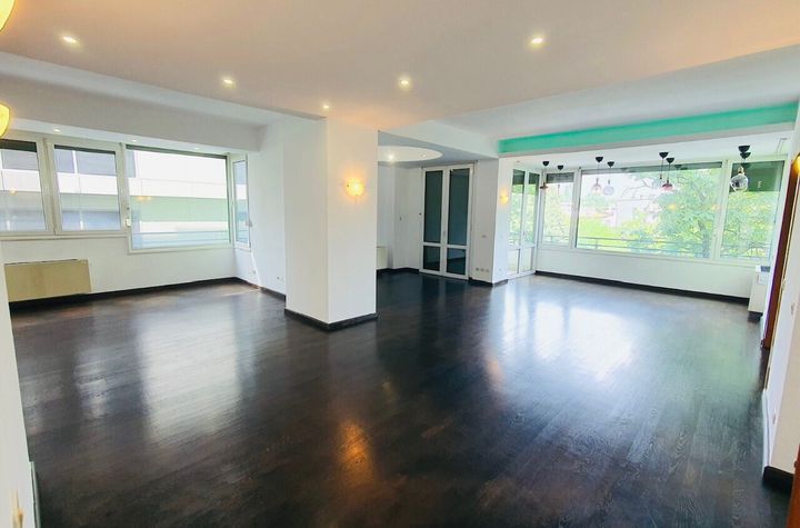 Apartament 4 camere de vanzare KISELEFF - Bucuresti anunturi imobiliare Bucuresti