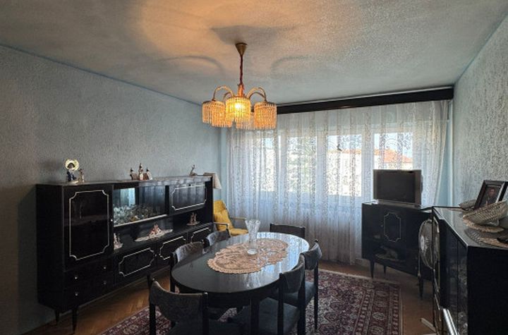 Apartament 2 camere de vanzare MIHAI VITEAZU - Sibiu anunturi imobiliare Sibiu