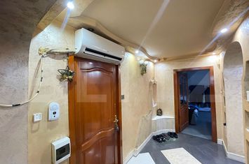 Apartament 3 camere de vanzare GEORGE ENESCU - Dolj anunturi imobiliare Dolj