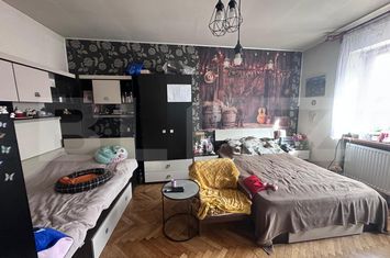 Casă - 3 camere de vanzare SCHEI - Brasov anunturi imobiliare Brasov