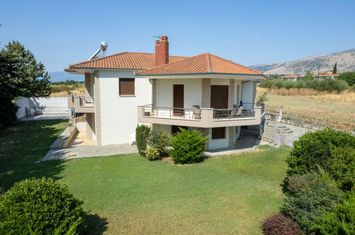 Casă individuală 120 mp pe teren 2500 mp — Xiropotamos anunturi imobiliare Grecia