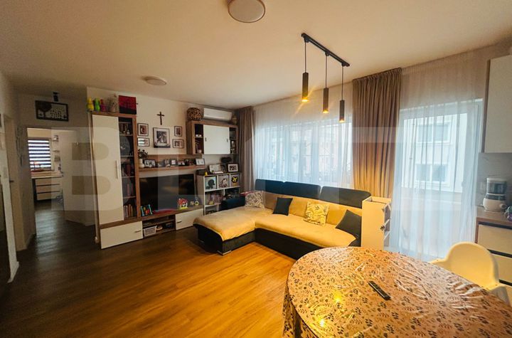 Apartament 3 camere de vanzare FLORESTI - Cluj anunturi imobiliare Cluj