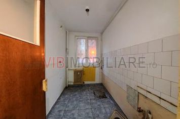 Garsonieră - Parter - Râul Doamnei - Necesită Renovare anunturi imobiliare Bucuresti