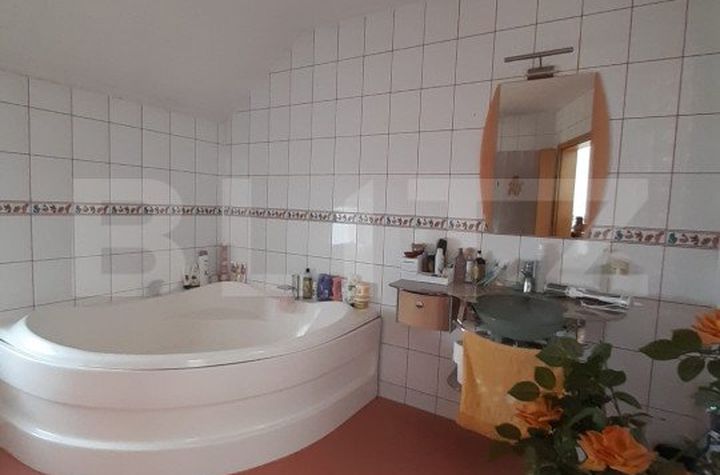 Casă - 4 camere de vanzare SACELE - Brasov anunturi imobiliare Brasov