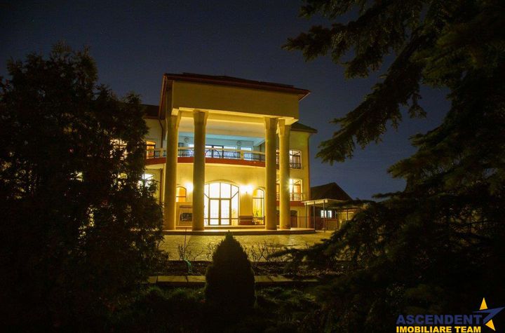 Vilă - 15 camere de vanzare NOUA - Brasov anunturi imobiliare Brasov