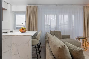 Apartament 3 camere de vanzare IASI - Iasi anunturi imobiliare Iasi
