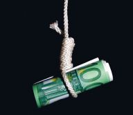 Cum ajungi din vina băncii la Biroul de Credit
