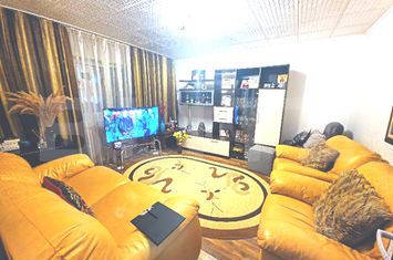 Apartament 3 camere de vanzare MICRO 4 - Dambovita anunturi imobiliare Dambovita