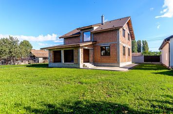 Casa noua 5 camere, la rosu, în Sofronea comision 0 la cumpărare anunturi imobiliare Arad