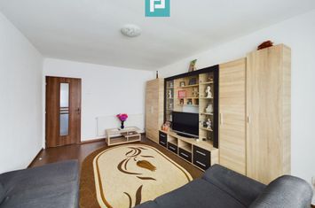 Apartament decomandat cu 2 camere în Aradul Nou anunturi imobiliare Arad