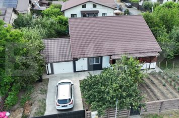 Casă - 3 camere de vanzare IASI - Iasi anunturi imobiliare Iasi