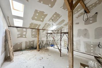 Apartament cu 2 camere,  dispune de lift, Girocului anunturi imobiliare Timis