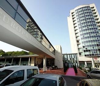 Ungurii construiesc hoteluri în 2010