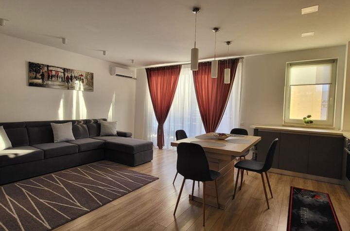Apartament 2 camere de vanzare TRACTORU - Brasov anunturi imobiliare Brasov
