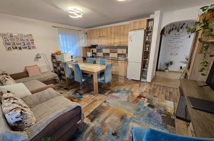 Apartament 3 camere de vanzare CLUJ-NAPOCA - Cluj anunturi imobiliare Cluj