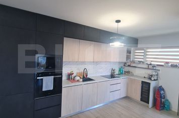 Vilă - 5 camere de vanzare FLORESTI - Cluj anunturi imobiliare Cluj