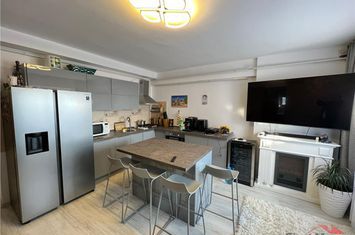Apartament 3 camere de vanzare BRAILEI - Vrancea anunturi imobiliare Vrancea