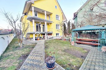 Casa 6 camere, 295 mp.utili, 1.000 mp teren, cartier Unirii anunturi imobiliare Mures