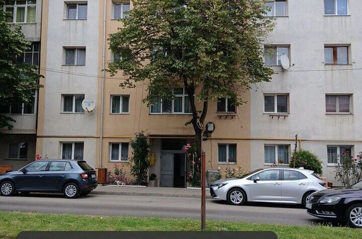 APARTAMENT 3 CAMERE - BOTOSANI anunturi imobiliare Botosani