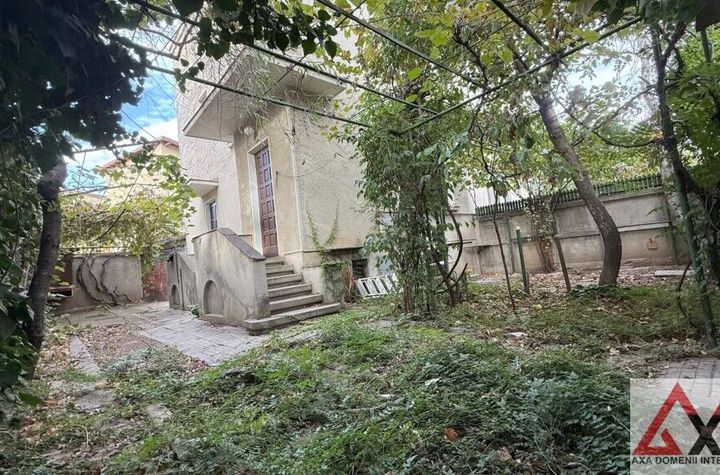 Vilă interbelică cu poveste, în inima cartierului Vatra Luminoasă anunturi imobiliare Bucuresti