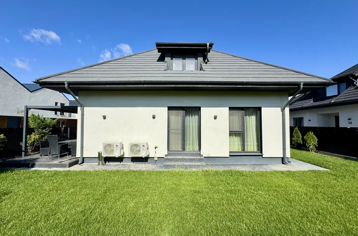 Vila premium cu grădină și design contemporan – oaza ta de liniște la nord de Bucuresti anunturi imobiliare Bucuresti