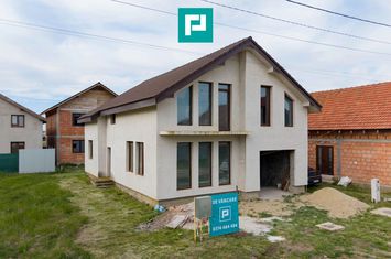 Casă impunătoare la gri în Curtici anunturi imobiliare Arad
