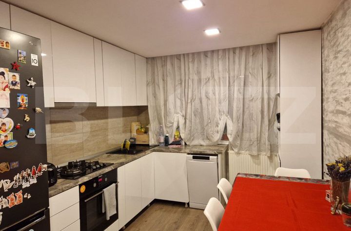 Apartament 3 camere de vanzare ROGERIUS - Bihor anunturi imobiliare Bihor