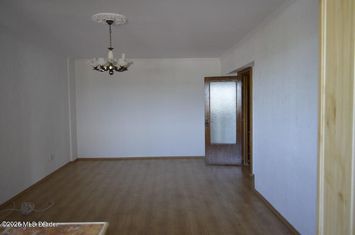 Centru - Apartament 4 camere - 103 mp, 3 balcoane, loc de parcare! anunturi imobiliare Arges