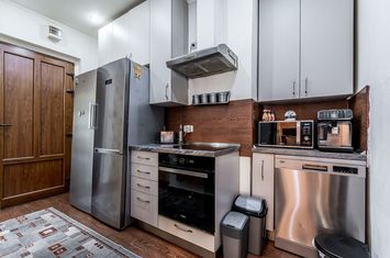 Apartament în centru cu acces auto și garaj propriu anunturi imobiliare Arad