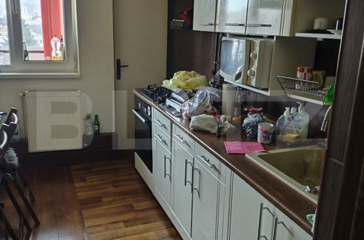 Apartament 4 camere de vanzare ASTRA - Brasov anunturi imobiliare Brasov