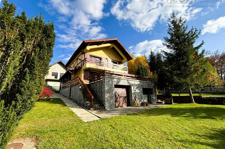 Vilă - 4 camere de vanzare BUSTENI - Prahova anunturi imobiliare Prahova