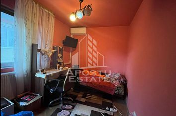 Apartament cu 3 camere, centrala proprie, etajul 1, zona Sagului anunturi imobiliare Timis