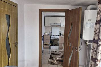 Casă - 3 camere de vanzare AUREL VLAICU - Hunedoara anunturi imobiliare Hunedoara