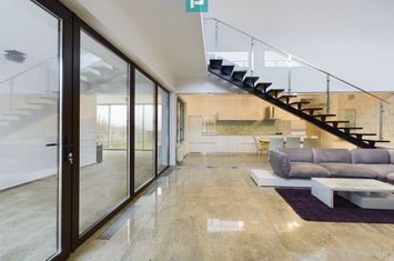 Vilă de lux cu două locuințe, în Dumbrăvița – Locație Excelentă! anunturi imobiliare Timis