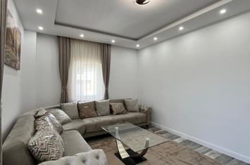Apartament 3 camere de vanzare RADAUTI - Suceava anunturi imobiliare Suceava