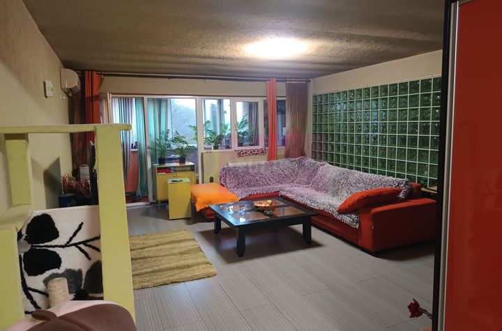 Vanzare apartament 2 camere Drumul Taberei-Valea Furcii anunturi imobiliare Bucuresti