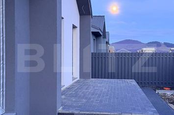 Casă - 4 camere de vanzare SANPETRU - Brasov anunturi imobiliare Brasov