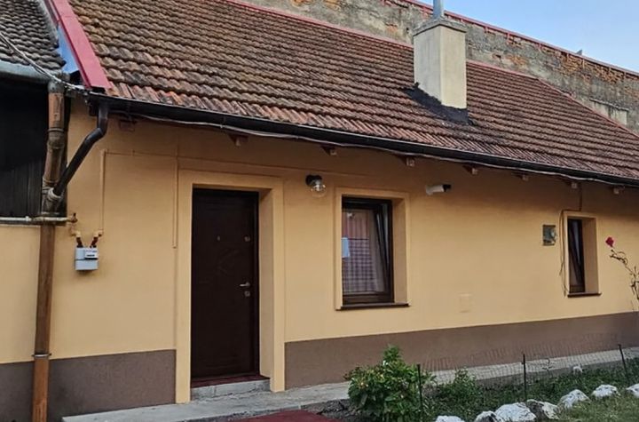 Casă - 2 camere de vanzare BARTOLOMEU - Brasov anunturi imobiliare Brasov