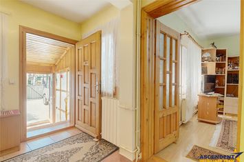 Casă - 3 camere de vanzare EXTERIOR EST - Brasov anunturi imobiliare Brasov