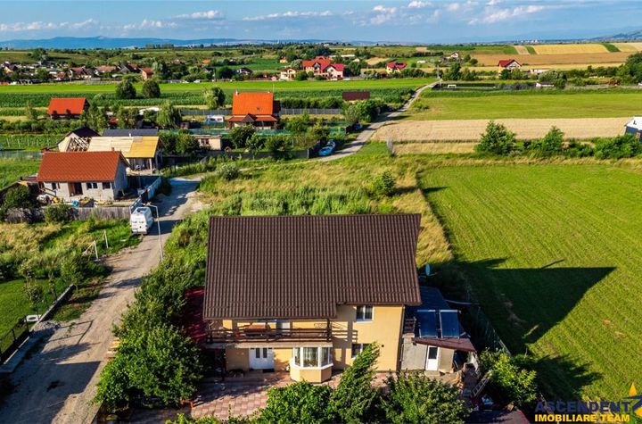 Casă - 5 camere de vanzare EXTERIOR EST - Brasov anunturi imobiliare Brasov