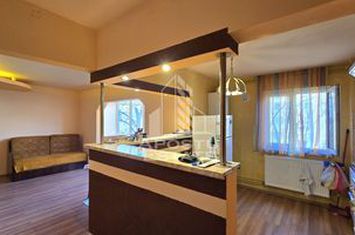Apartament 3 camere, etaj 3, centrala proprie, zona Circumvalatiunii anunturi imobiliare Timis