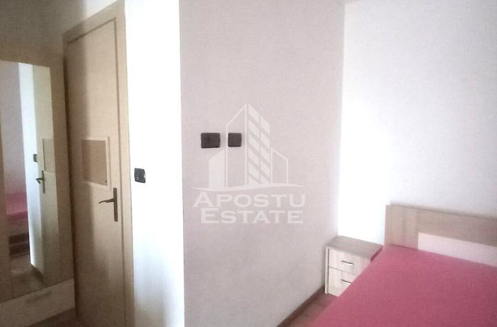 Apartament cu o camera, semidecomandat, zona Complex anunturi imobiliare Timis