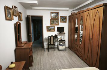 Apartament 2 camere de vanzare SIRET - Suceava anunturi imobiliare Suceava
