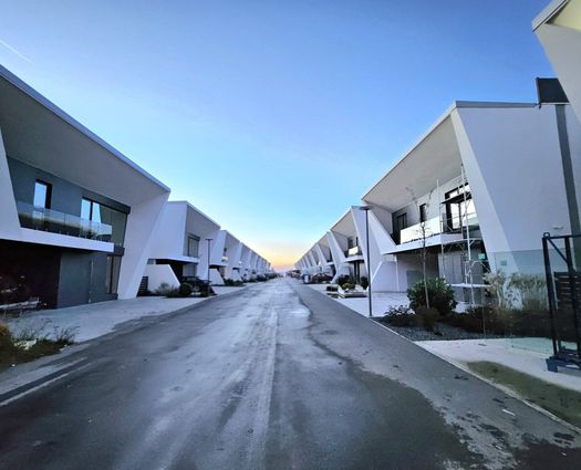 Casă 6 cam Iancu Nicolae, 220 mp