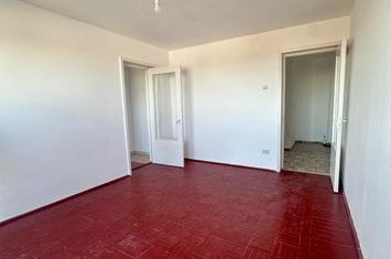 Apartament 3 camere de vanzare TASNAD - Satu Mare anunturi imobiliare Satu Mare