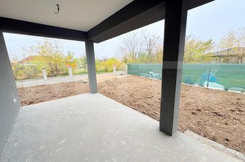Casă - 3 camere de vanzare LAZURI - Satu Mare anunturi imobiliare Satu Mare