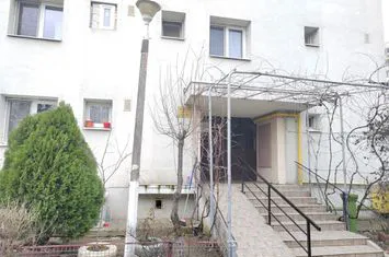 Garsoniera ieftina cu vedere la parc anunturi imobiliare Bucuresti