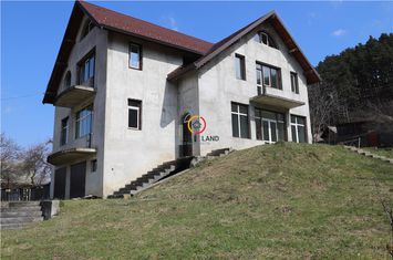 Casă - 8 camere de vanzare EXTERIOR EST - Brasov anunturi imobiliare Brasov