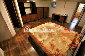 Apartament 4 camere la casă  de închiriat,zona Platou anunturi imobiliare Mures